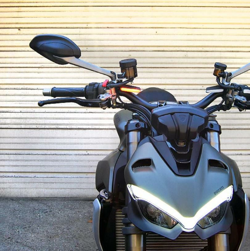 DUCATI ストリートファイター V2/V4 フロントウインカーキット