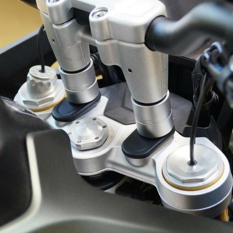 トライアンフ  タイガー1200ラリーエクスプローラー ハンドル ライザー 30mmUP VOIGT MOTO TECHNIK_1