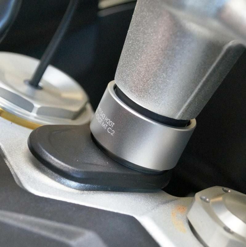 トライアンフ  タイガー1200GTエクスプローラー ハンドル ライザー 20mmUP VOIGT MOTO TECHNIK_1