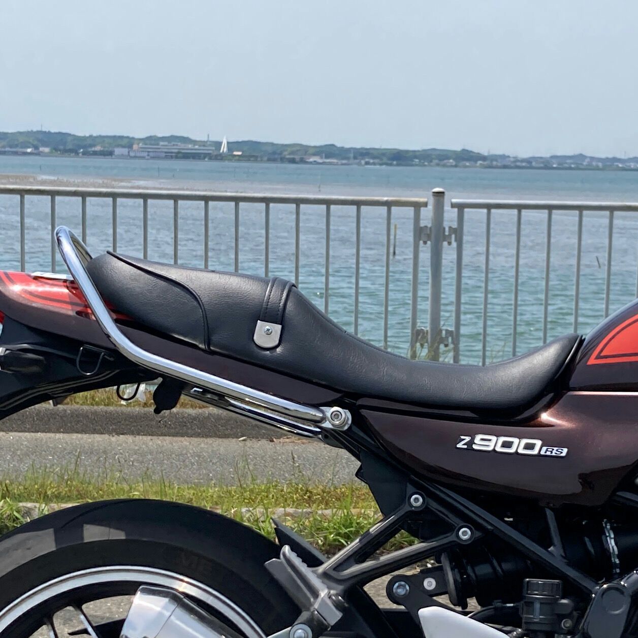 Z900RS/CAFE 18-25 Gシリーズ ゲル入りローシート Z2パターン (艶消し