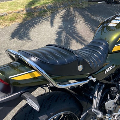 Z900RS/CAFE 18-25 GTRシリーズ ゲル入りローシート タックロール 