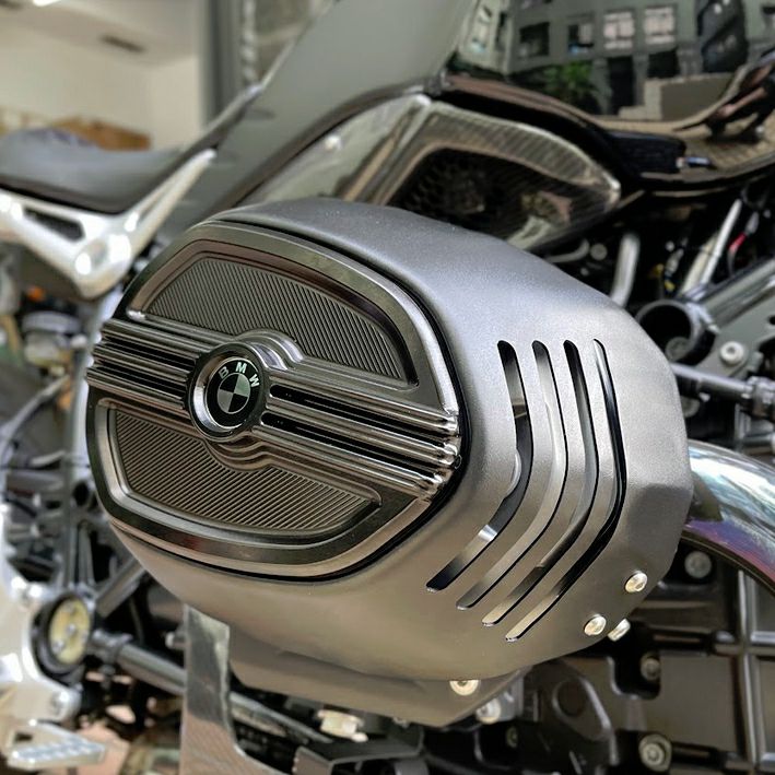 中古 2022年式RnineT用純正シリンダーヘッドカバー左右セット BMW RnineT 2014～2020 シリンダーヘッドカバー エンジンガード 左右
