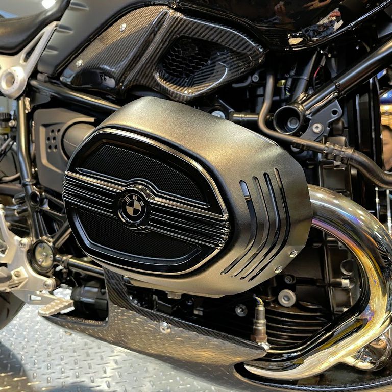BMW RnineT 2014～2020 シリンダーヘッドカバー エンジンガード 左右