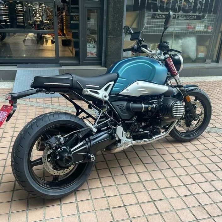 BMW RnineT 2014～2020 シリンダーヘッドカバー エンジンガード 左右