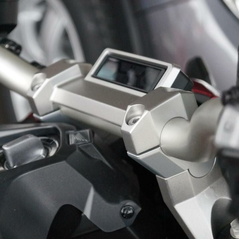 X-ADV ハンドルバーライザー 30mmUP,17mmOffset シルバー VOIGT MOTO TECHNIK_1