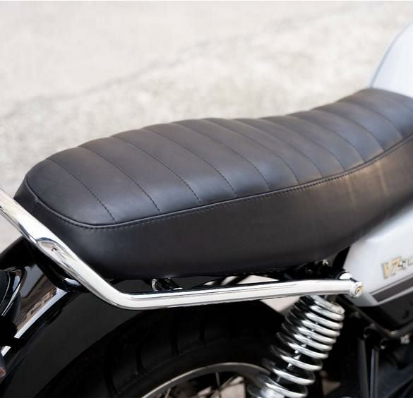 MOTO GUZZI V7ブラウンレザーシート モトグッチ V7-I/-II/-III スリムシート ブラウン RVRS MOTO | バイク
