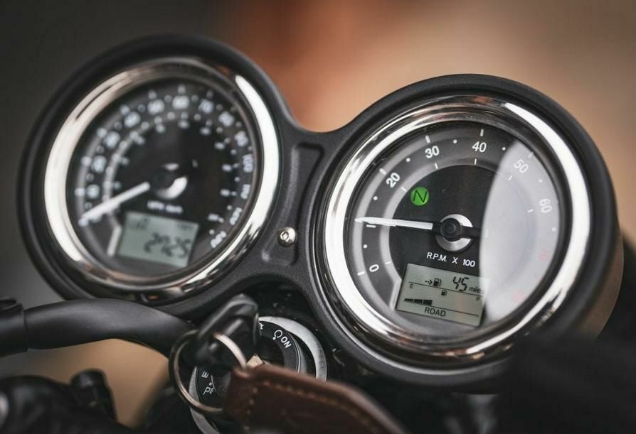 水冷ボンネビル T100 T120 スピードツイン スラクストン ストリート