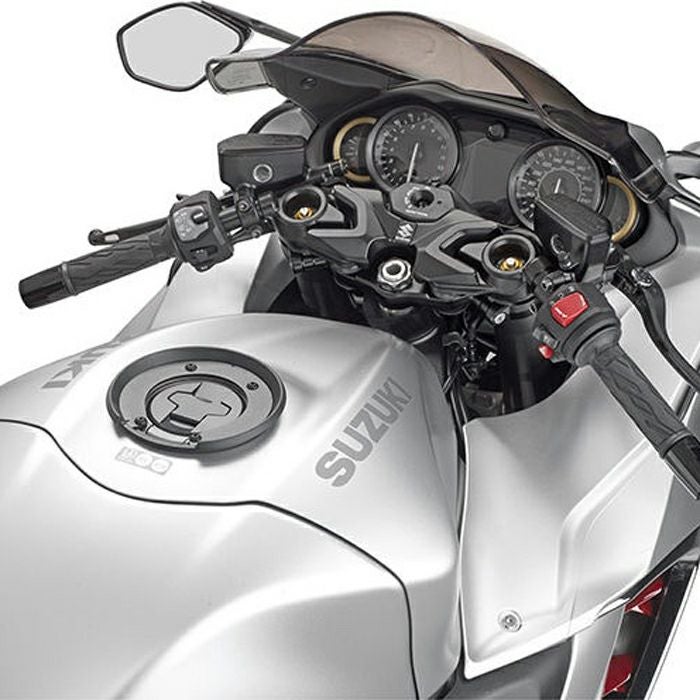 隼　GSX-1300R  パーツ取り等にどうぞ(不動車) GSX1300Rハヤブサ (隼) 買取査定事例｜2001年式 部品取り用途の不動車