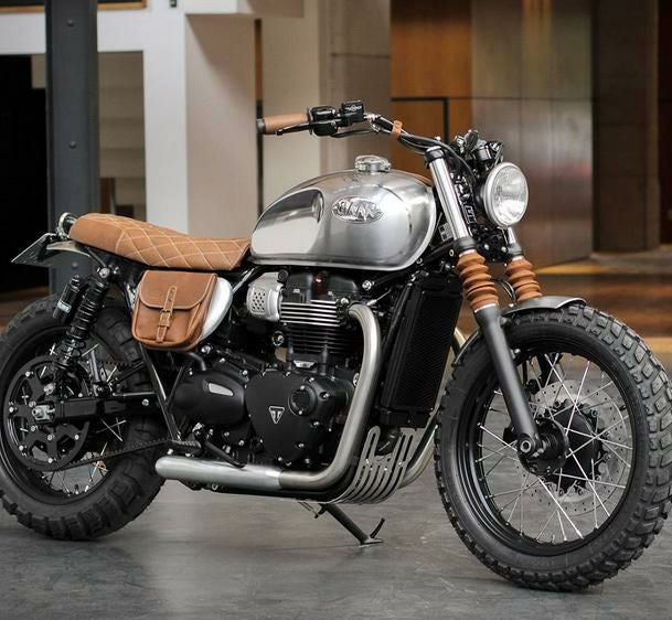 ボンネビル T100/T120 スキッドプレート ブラッシュ BAAK トライアンフ