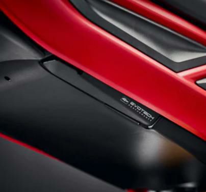 トライアンフ ストリートトリプルRS 765 23～ フットペグブランクプレート カバー エヴォテックパフォーマンス_1