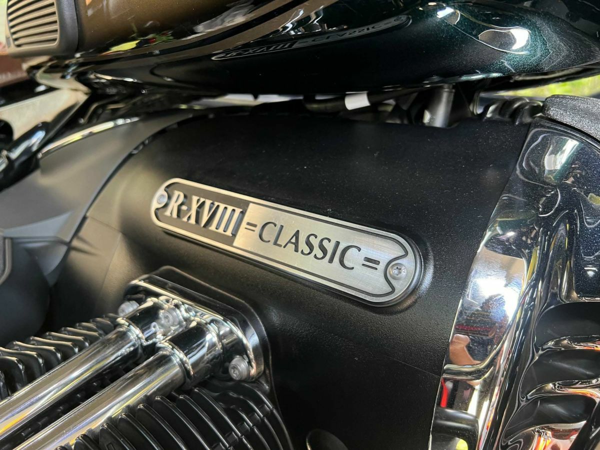 SALE】BMW R18 エンジンプレート 各種 2枚セット KERTS | バイク