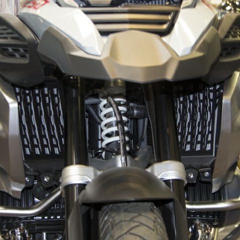 BMW R1250GS Adventure ラジエーターガード ブラック AltRider