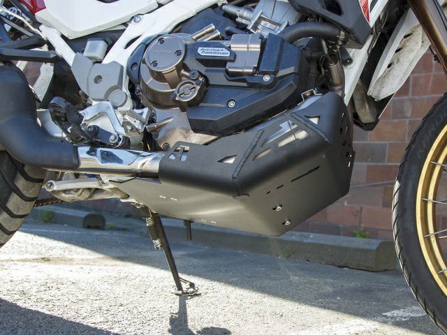 CRF1100L アフリカツイン/ADV Sports スキッドプレート ブラック
