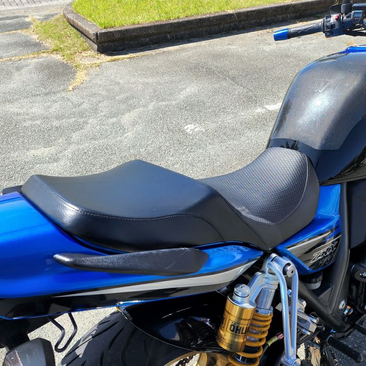 ZRX1200DAEG カスタムシート WORKS QUALITY ワークスクオリティー カスタムシート ZRX1100 ZRX1200
