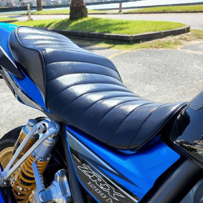 カワサキ　ZRX1100　外装　アッパー　シート　ライト等 KAWASAKI ZRX1100 1200 |カスタムパーツ|バイクパーツ専門店