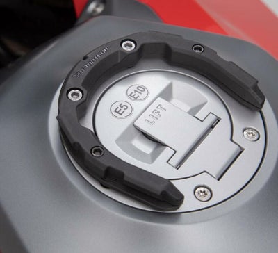 Z900RS/CAFE/SE PROタンクバッグアダプター SW-MOTECH | バイク 