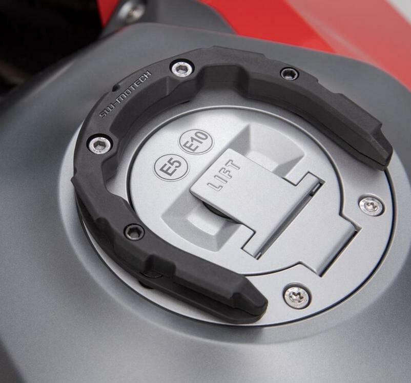 Vストローム800DE/1000/1050 PROタンクバッグ アダプター SW-MOTECH