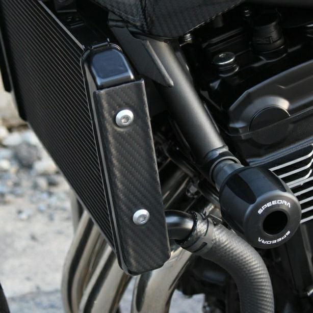 Z900RS 18-20 ラジエーターサイドカバー 左右セット ドライカーボン