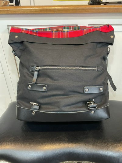 PODEROSA Bariloche クイックリリース・サドルバッグ 25L (ブラック/ブラックレザー)_2