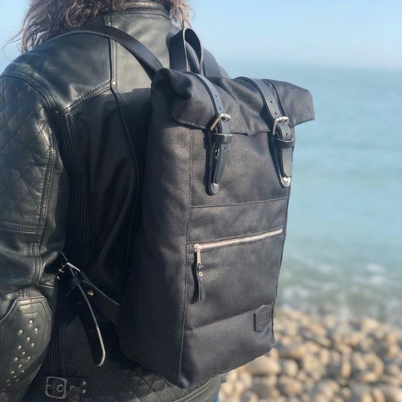 PODEROSA Tombuctu バックパック 14L (ブラック/ブラックレザー)_1