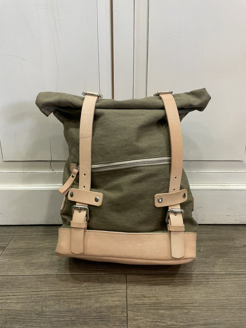 La PODEROSA Dakhla クイックリリース・サドルバッグ 12L (ベージュ/タンレザー)_1