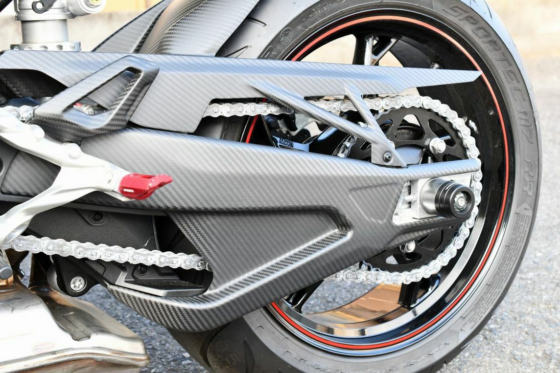 S1000RR用 RPM CARBON カーボンスイングアームカバー Webike | RPM CARBON アールピーエムカーボン スイングアームカバー