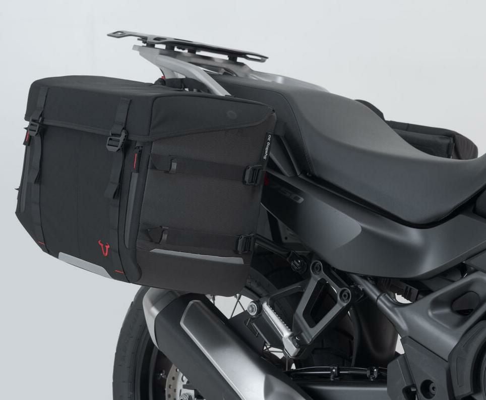 XL750 トランザルプ ジビ 62 x 40 cm クリアスクリーン GIVI | バイク