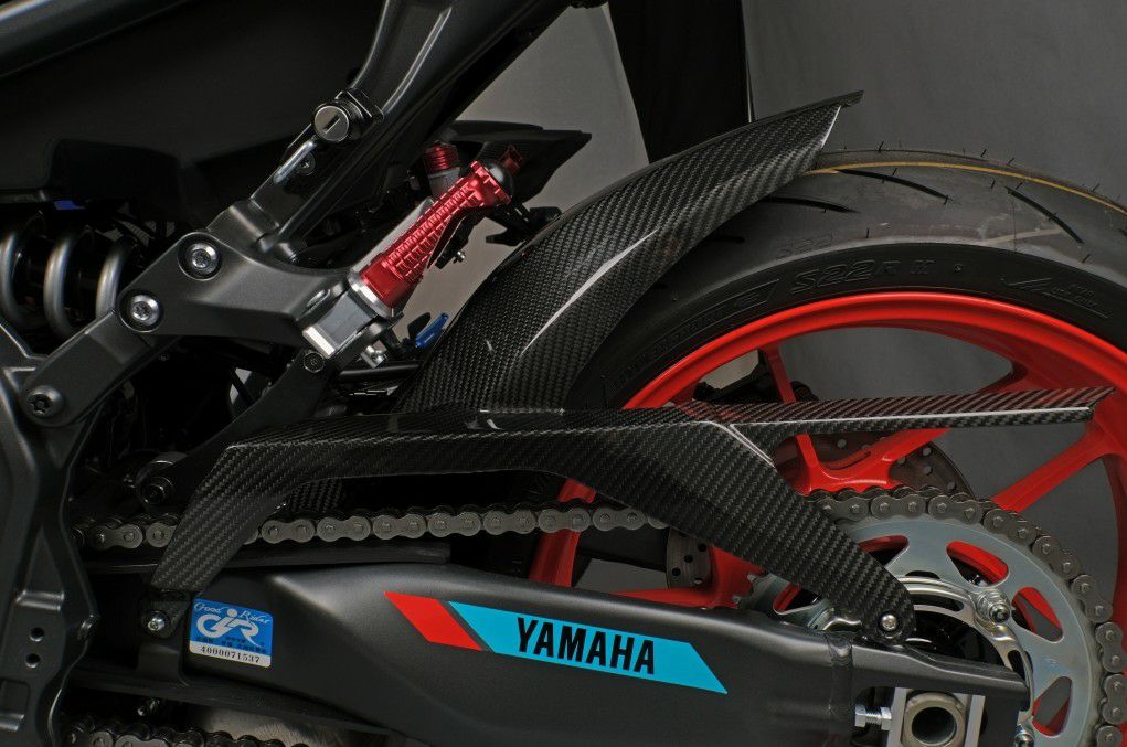MT-09/SP リアフェンダー ロングタイプ ドライカーボン SPEEDRA