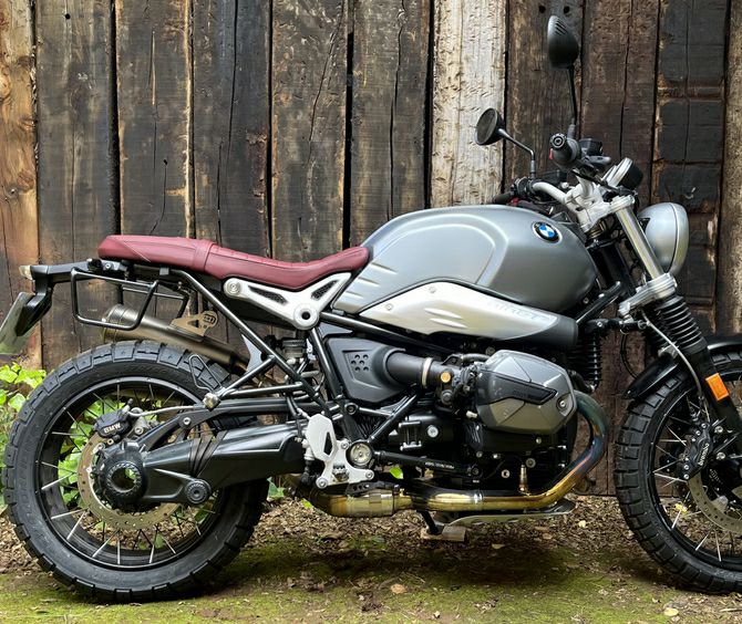 RnineT 2014～2020 サドルバッグ ステー 右側 サテンブラック La