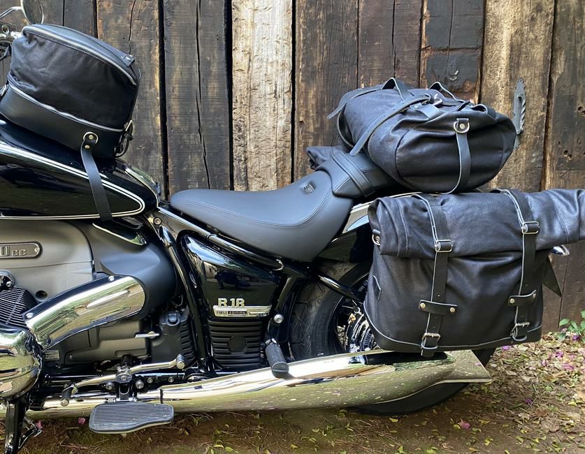 BMW R18 2020～ サドルバッグ ステー 左右 クローム La Poderosa