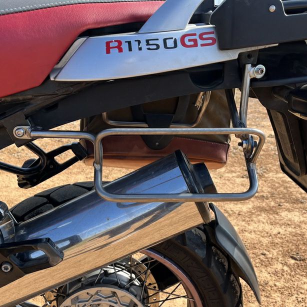 BMW R1150GS R1200GS サドルバッグ ステー 左右 ブラック La Poderosa_1