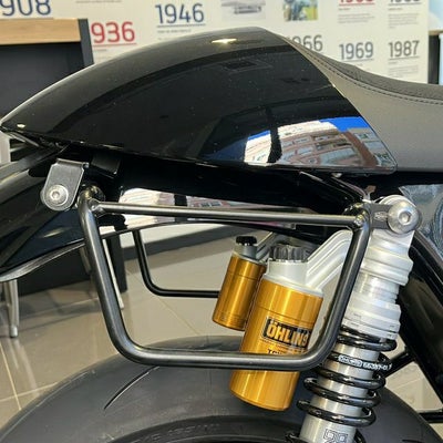 トライアンフ スピードツイン1200 19-26 サドルバッグ ステー サテンブラック 左右セット La Poderosa_1