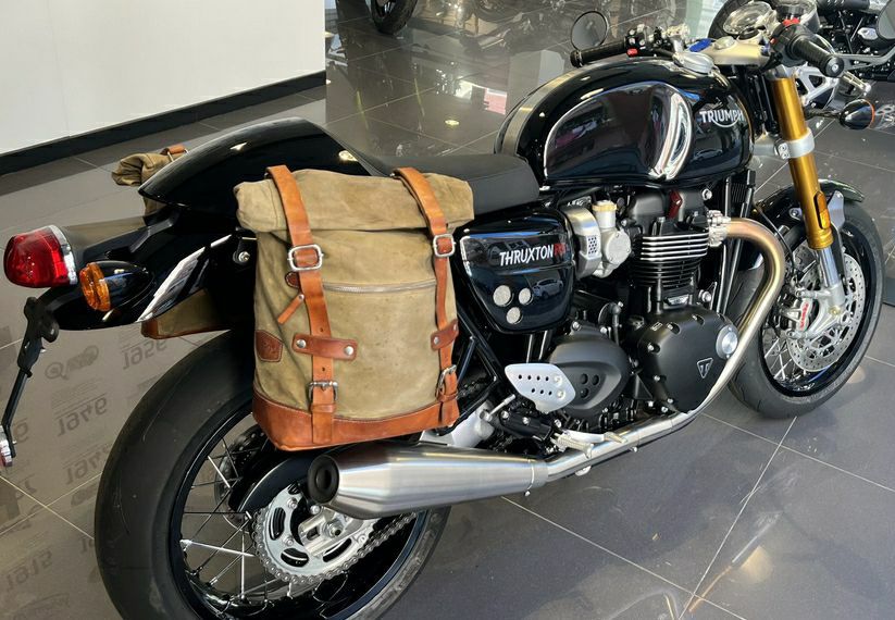 トライアンフ スピードツイン1200 19-26 サドルバッグ ステー サテン