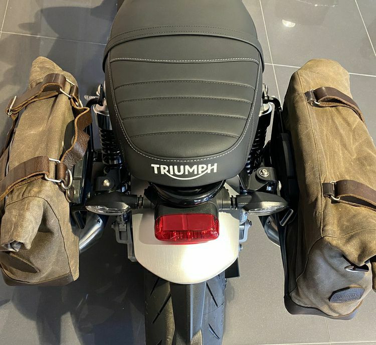 トライアンフ スピードツイン1200 19-26 サドルバッグ ステー サテン 