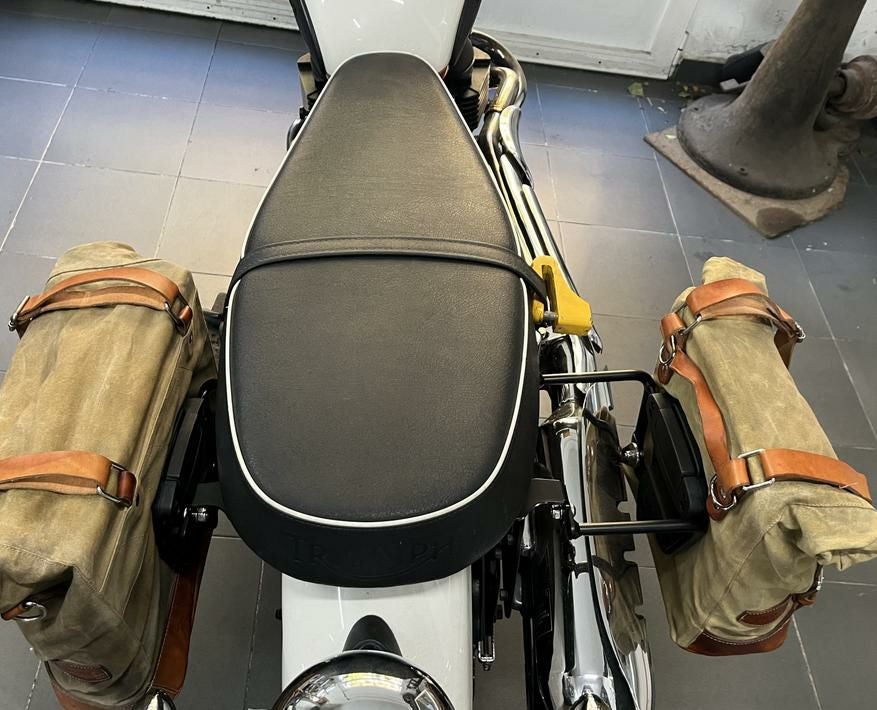 トライアンフ 空冷 スクランブラー サドルバッグ ステー サテンブラック 左右セット La Poderosa_2