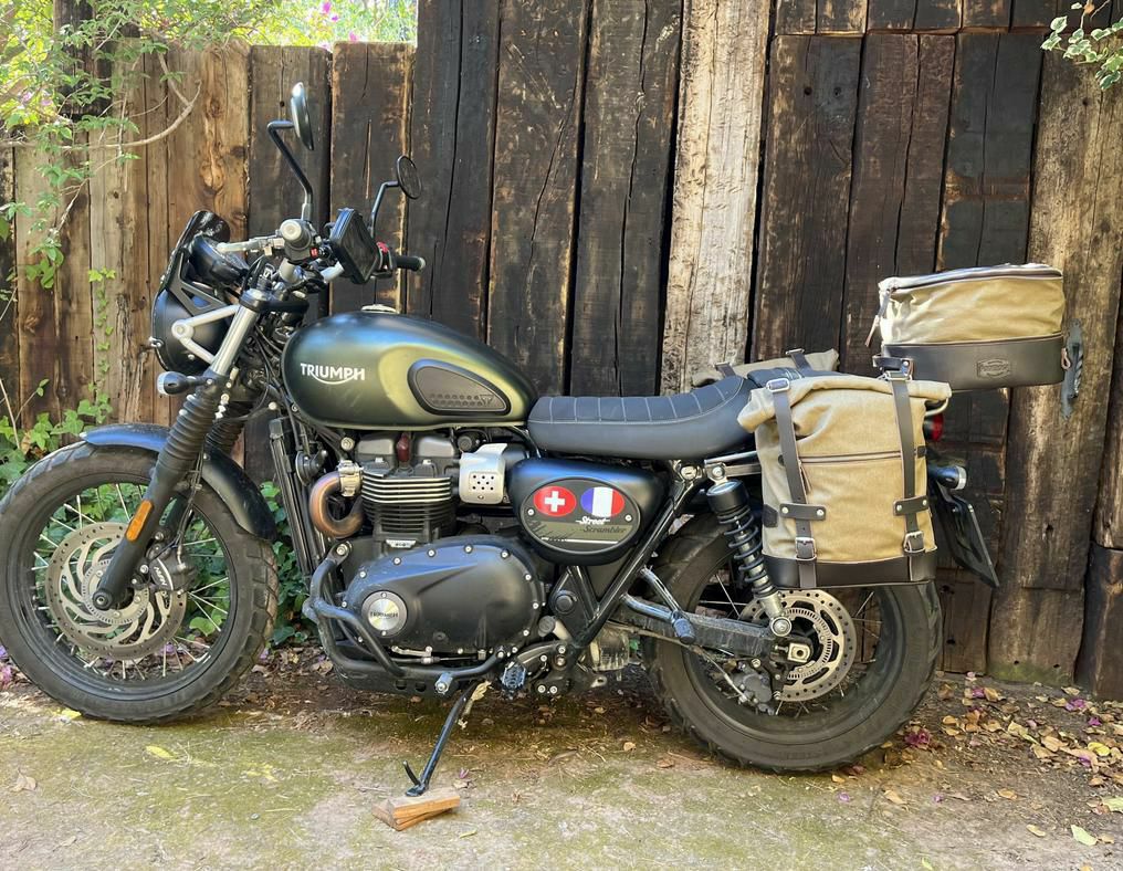 トライアンフ　ストリートスクランブラー900 ラゲッジラック スクランブラー900 バッグ ラック Motone(モートーン)|バイクパーツ