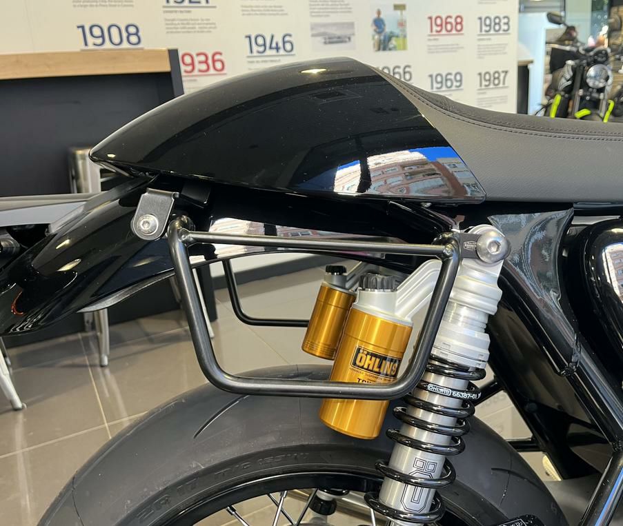 トライアンフ 水冷 スラクストン サドルバッグステー 左右 サテン