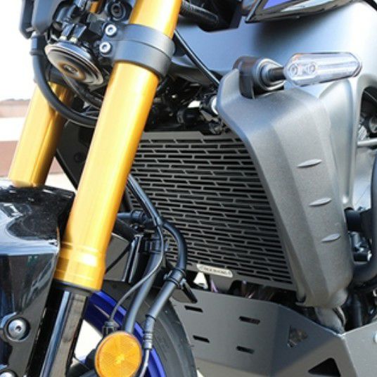 ヤマハXSR900/GP用ラジエターカバー　中古品 ワイズギア Y'S GEAR(YAMAHA) ラジエターカバー XSR900GP XSR900