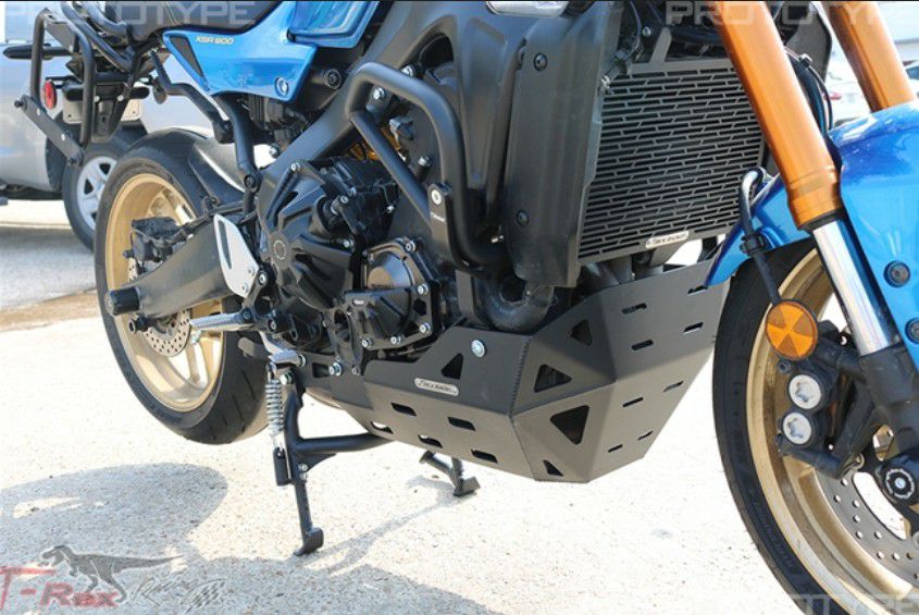 XSR900/MT-09/Tracer900GT ラジエーターガード ブラック T-Rex Racing