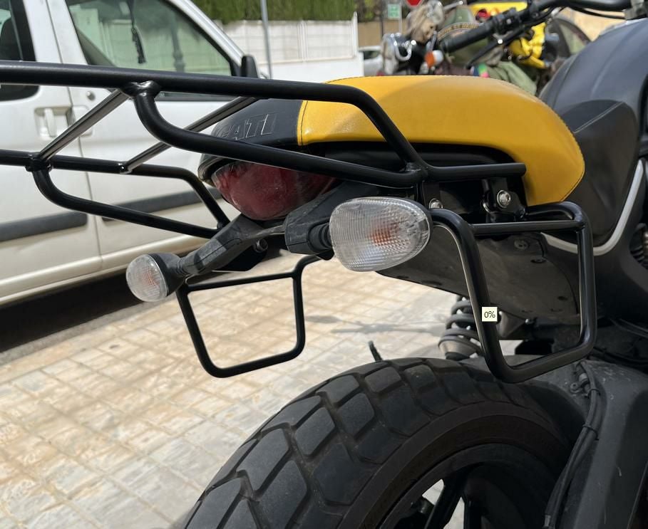Ducati スクランブラー サイドバッグ ステー Ducati スクランブラー バッグサポート ステー ユニット ガレージ