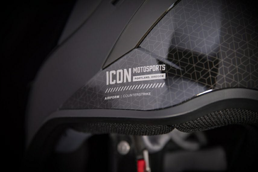 ICON ヘルメット AIRFORM Counterstrike サンバイザー付き ブラック_8
