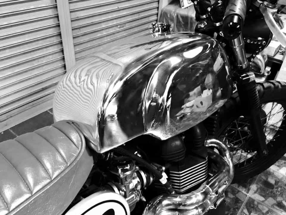 空冷ボンネビル T100 スクランブラー スラクストン 2009～2015 FI車用