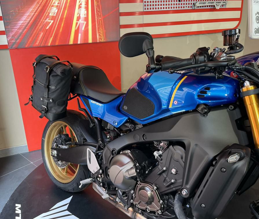 【早い者勝ち2019年ラスト】サステナ(22g×30袋)×2 XSR900 2022～ サドルバッグ ステー 左右 サテンブラック La Poderosa