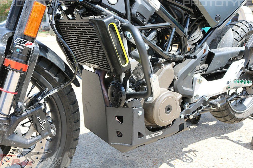 Husqvarna Vitpilen/Svartpilen 401, KTM Duke 390/RC 390