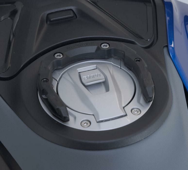 BMW R1300GS PROタンクバッグアダプター SW-MOTECH_1