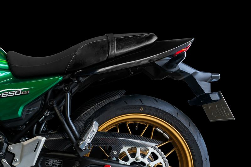 【美品】カワサキ　Z650RS 純正テールカウル カバー Z650RS ロングテールカウル FRP 素地 未塗装 ARCHI : モトパーツ