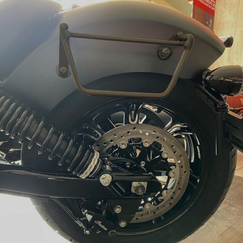 インディアン チーフ サドルバッグ ステー サテンブラック 左右セット