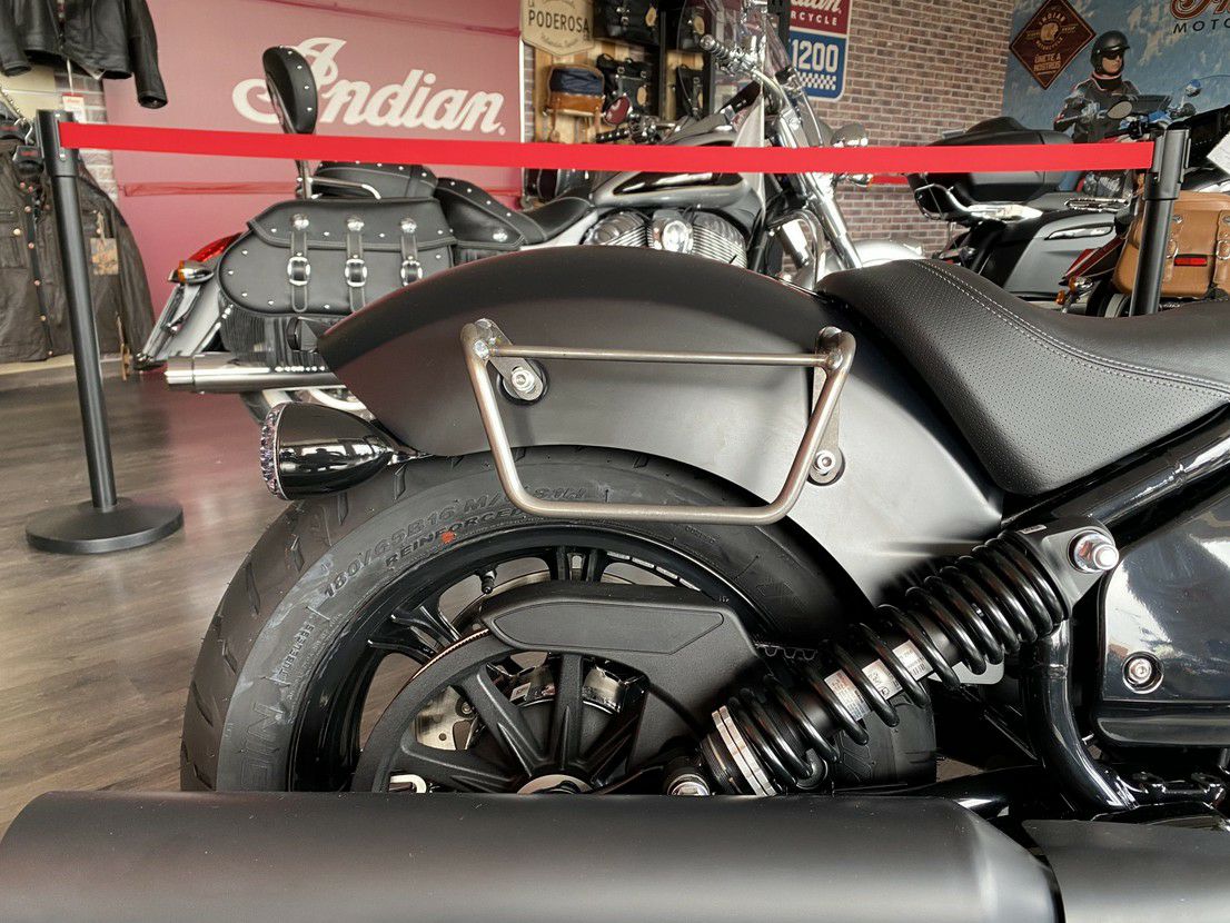 インディアン　チーフテン　サドルバッグ インディアン チーフ サドルバッグ ステー サテンブラック 左右セット