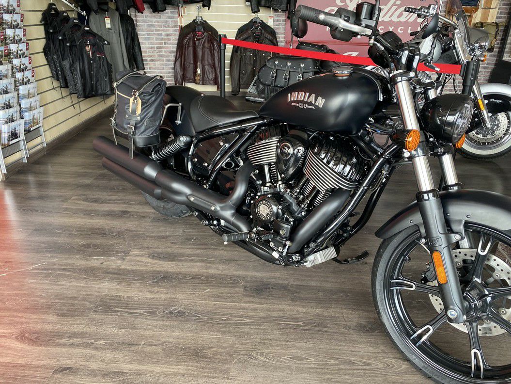 インディアン チーフ サドルバッグ ステー サテンブラック 左右セット