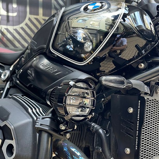 DKdesign X KOSO オーロラ7 LEDフォグランプ | バイクカスタムパーツ